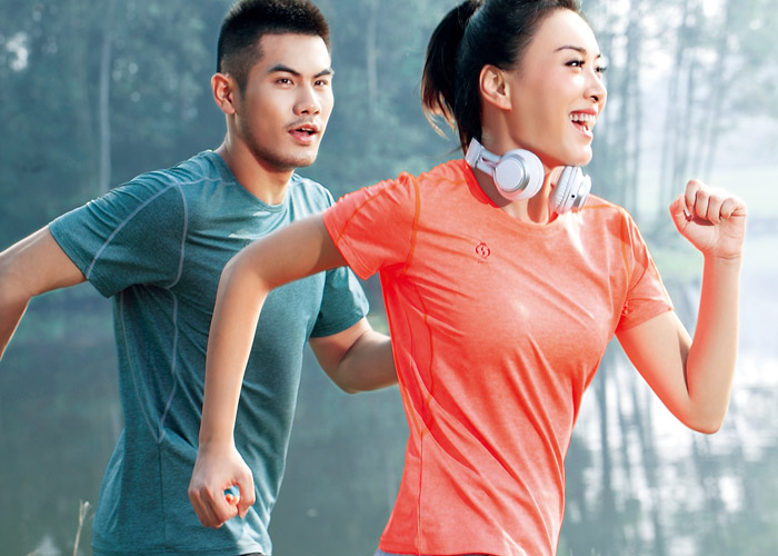 大家知道關(guān)于運(yùn)動(dòng)服材質(zhì)的一些優(yōu)點(diǎn)嗎？